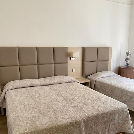 Hotel Lutetia Канни Екстер'єр фото
