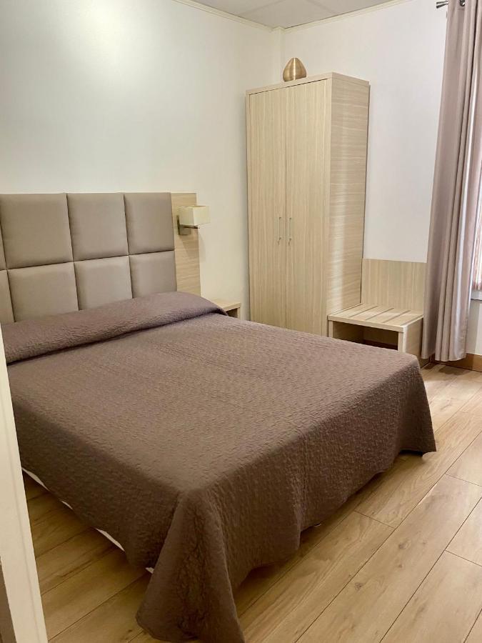Hotel Lutetia Канни Екстер'єр фото