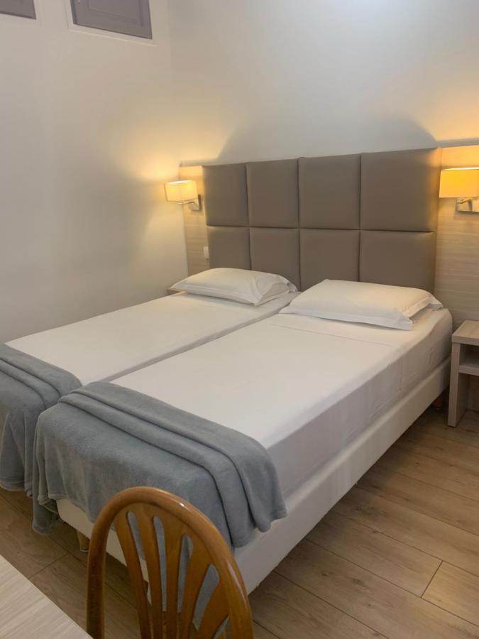 Hotel Lutetia Канни Екстер'єр фото